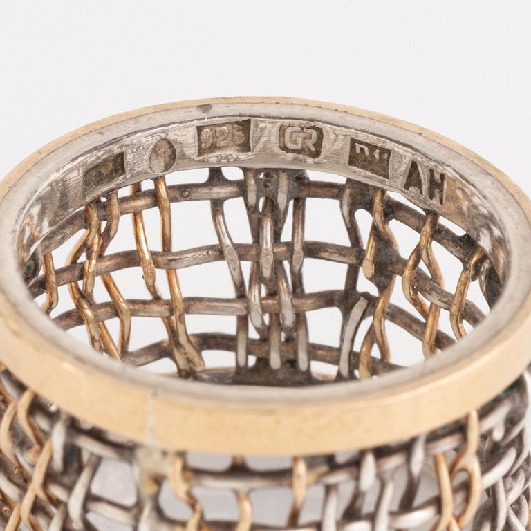 Högbergs Eftr Anette & Marie Silver, ring, Göteborg, 2002.