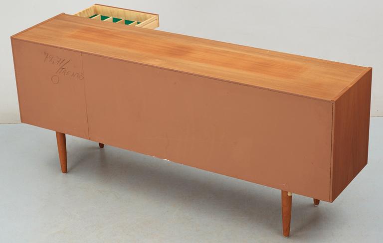 SIDEBOARD, "Trento", Nils Jonsson, Troeds, Sverige, formgiven ca 1958.