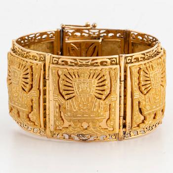 ARMBAND, 18K guld. Peru 1900-tal. Vikt 156 gram.