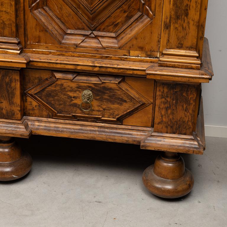 A Baroque cabinet from around the year 1700.