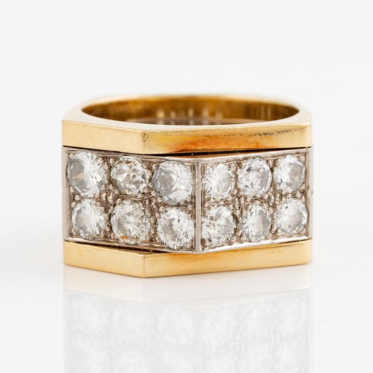 Ring in 18K gold and white gold set with old-cut diamonds.