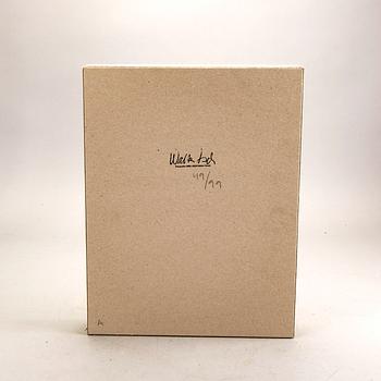 Walter Hirsch, a book and a signed and numbered photography 17/33.