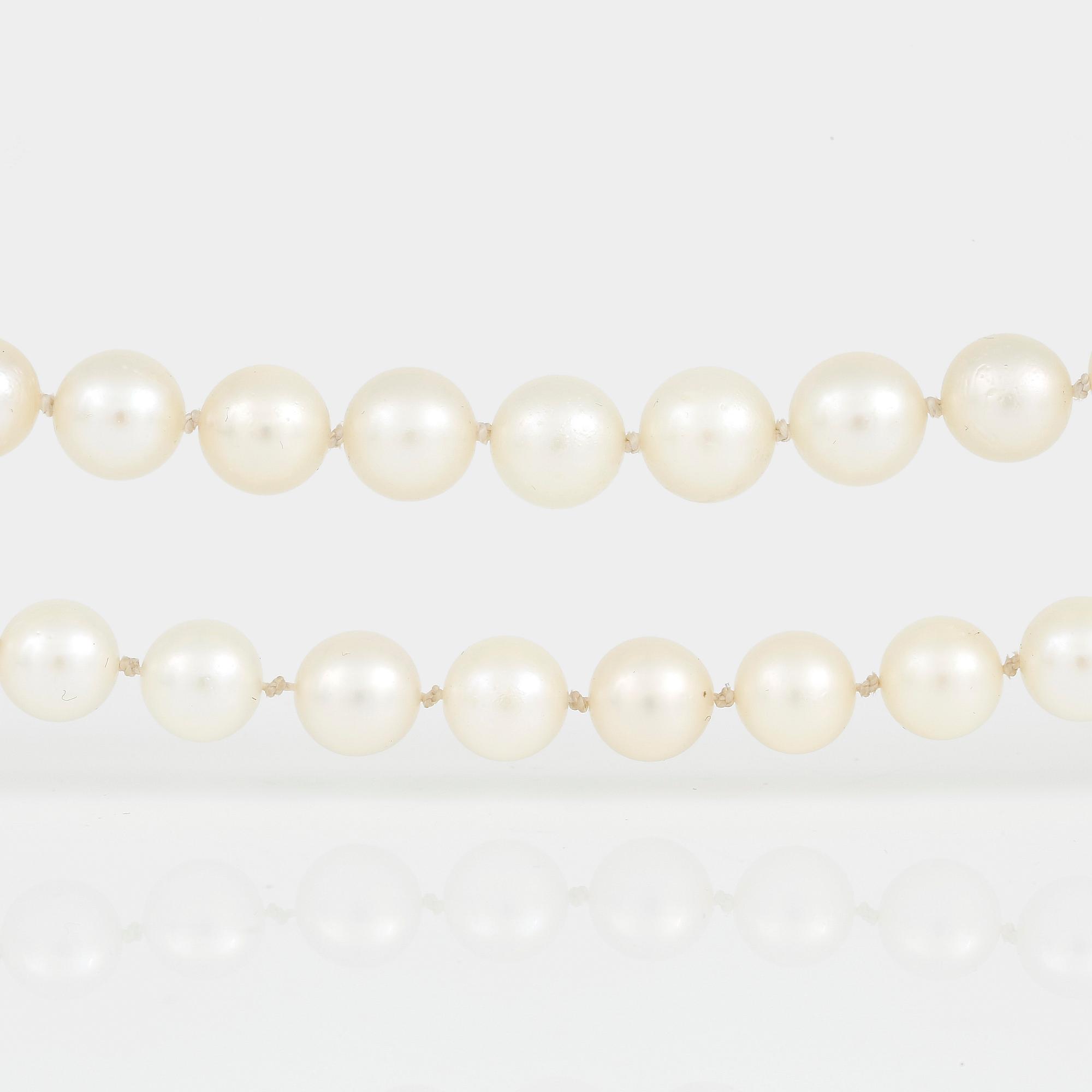COLLIER, 2 st, med odlade pärlor.