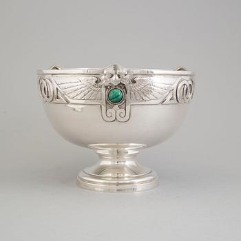 S Wedish Art Nouveau footed silver bowl with malachites, maker's mark CG Hallberg, Stockholm, 1903.