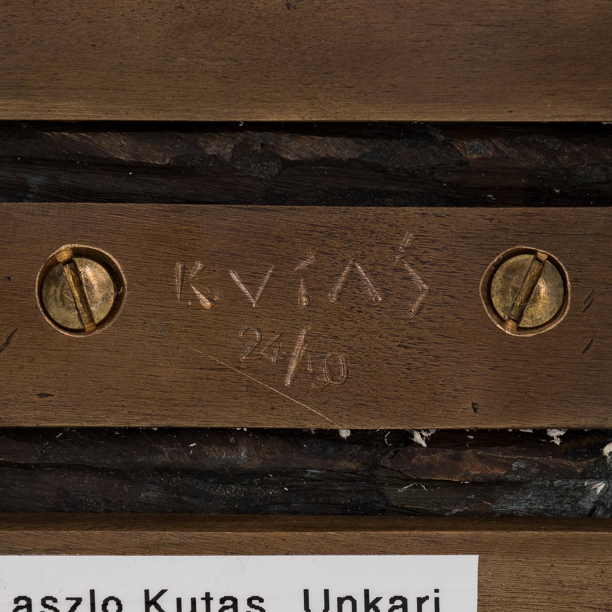 Lászlo Kutas, Sittande kvinna.