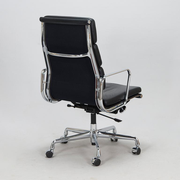 Charles & Ray Eames, A 21st Century "Soft Pad Chair EA 219, high backrest" office chair, Vitra.