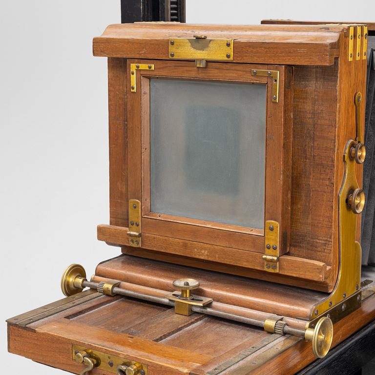 Large format camera, Stölten & Simmonsen Photographic Magazine Malmö, around 1900.