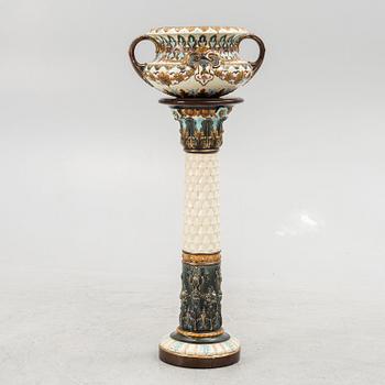 A majolica pot and a pedestal, circa 1900.