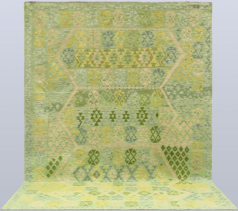 A Kilim carpet, approx. 361 x 258 cm.