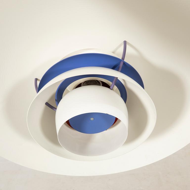 Poul Henningsen,.