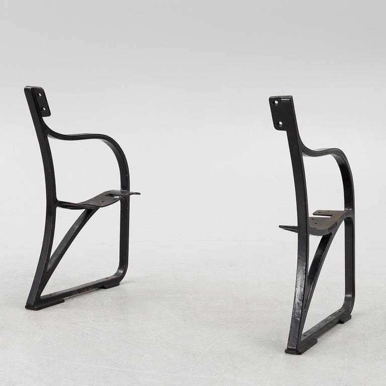 Näfveqvarn, ends for a bench, cast iron, early 20th century.