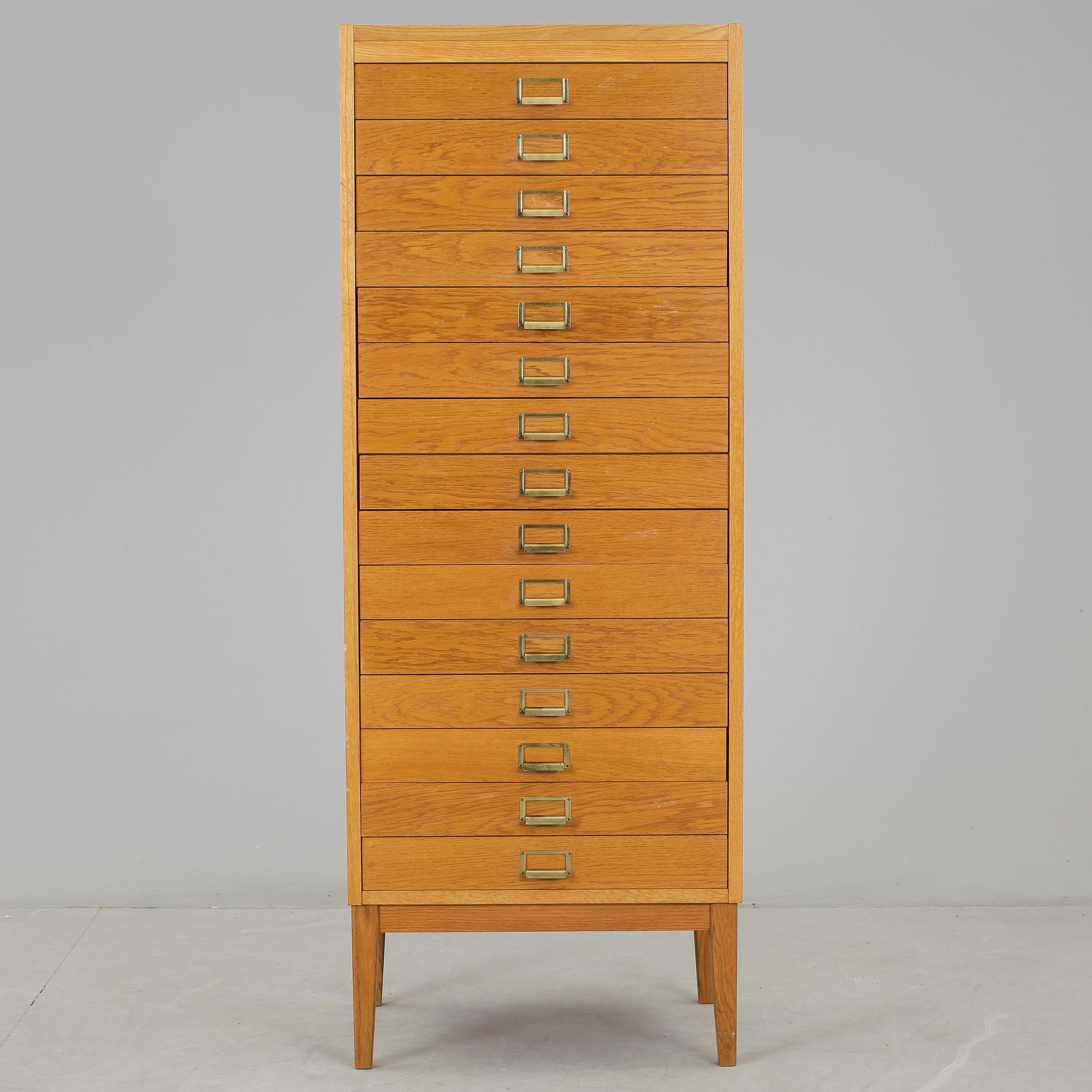 ARKIVSKÅP, ekfanér, 1900-talets mitt.