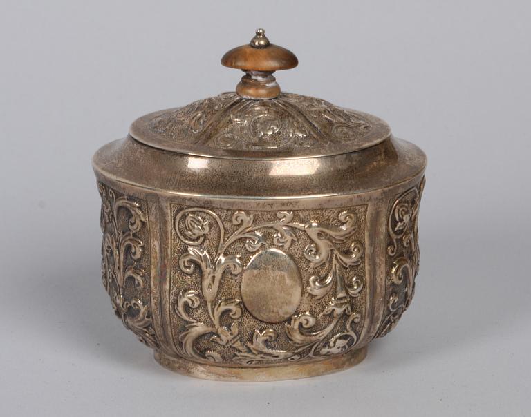 SOCKERSKÅL, silver, England, London 1887.