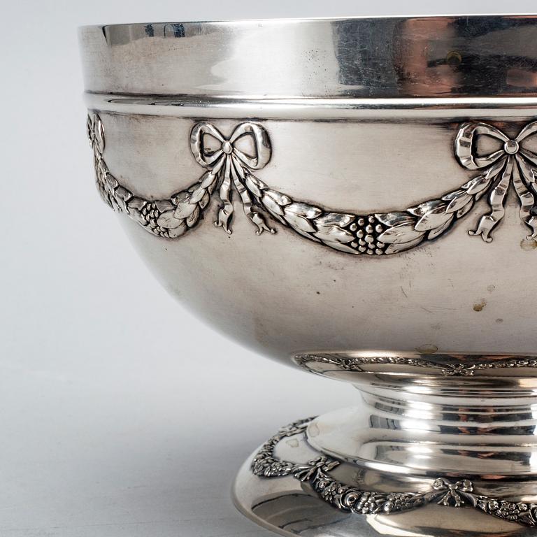 CG Hallberg, bowl, silver, 1902.
