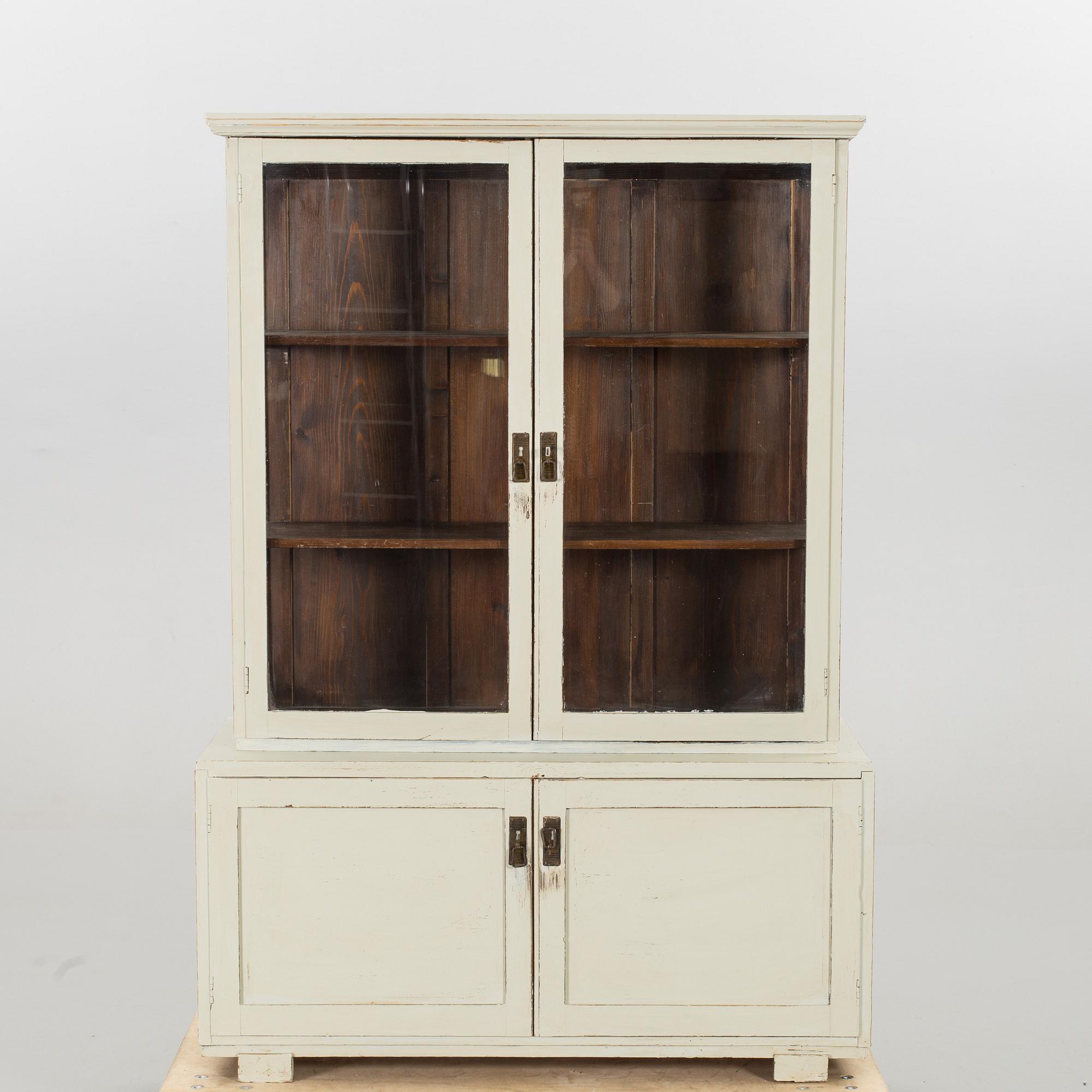 A CUPBOARD MID 20TH CENTURY.