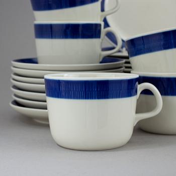 SERVISDELAR, 25 delar, porslin, "Koka Blå", Hertha Bengtsson, Rörstrand, 1956-1988.