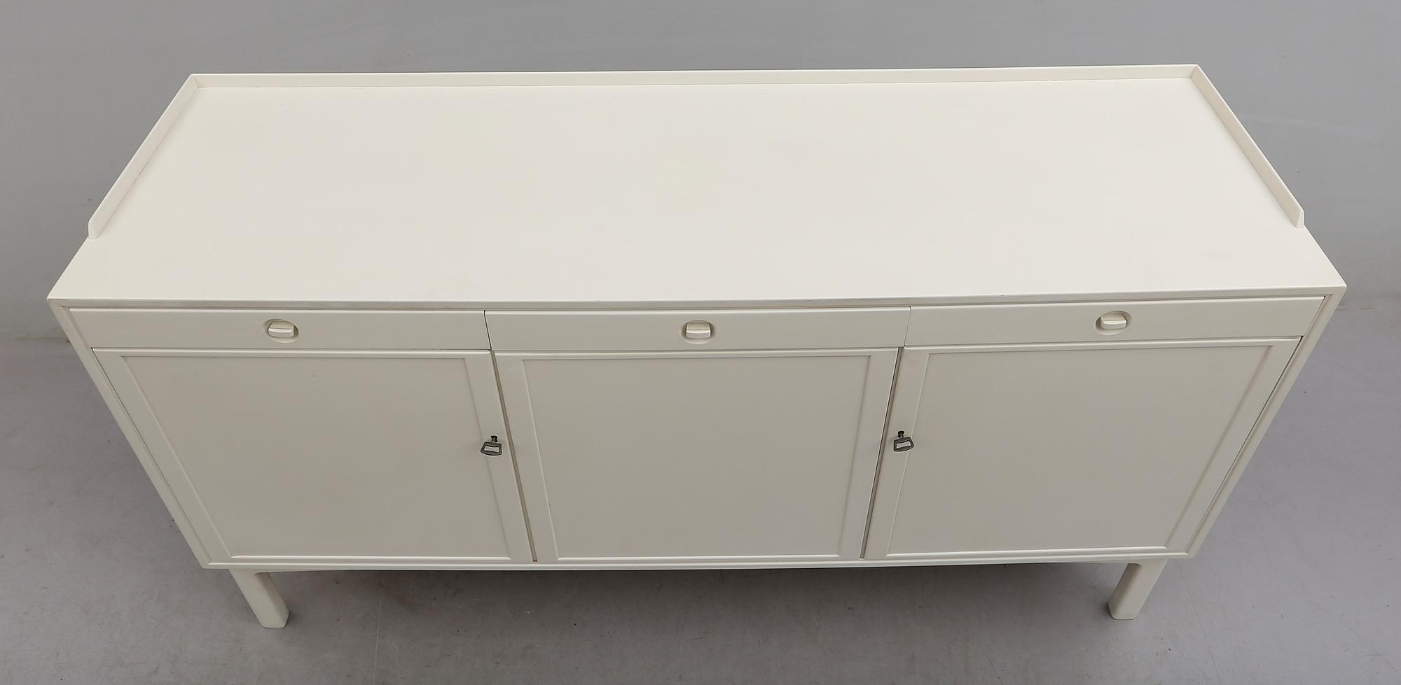 SIDEBOARD, Sven Engström & Gunnar Myrstrand, Skaraborgs Möbelindustri AB, 1900-talets andra hälft.