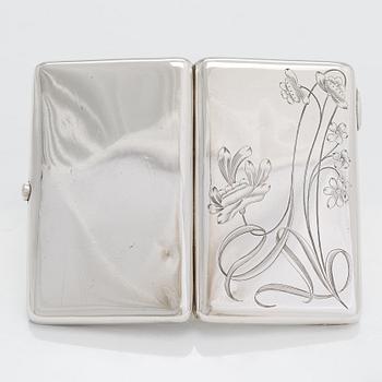 A silver cigarette case, maker's mark of Vasili Sikazev, Moscow 1908-17.