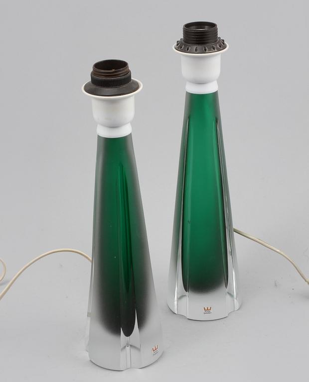 BORDSLAMPOR, ett par, glas, Kosta.