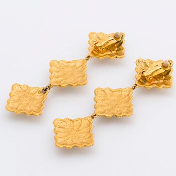 CHANEL, clips earrings.