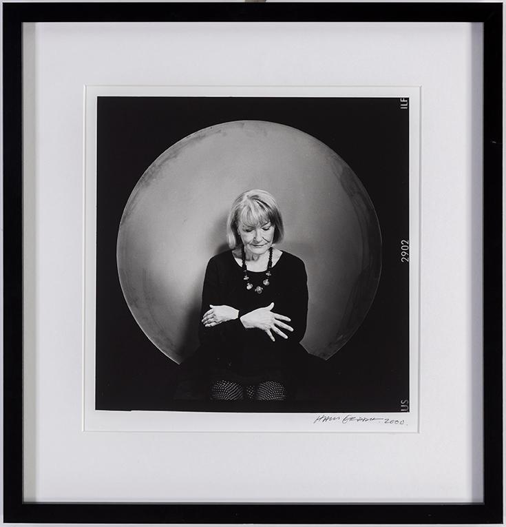 HANS GEDDA, photograph signed and dated 2000.