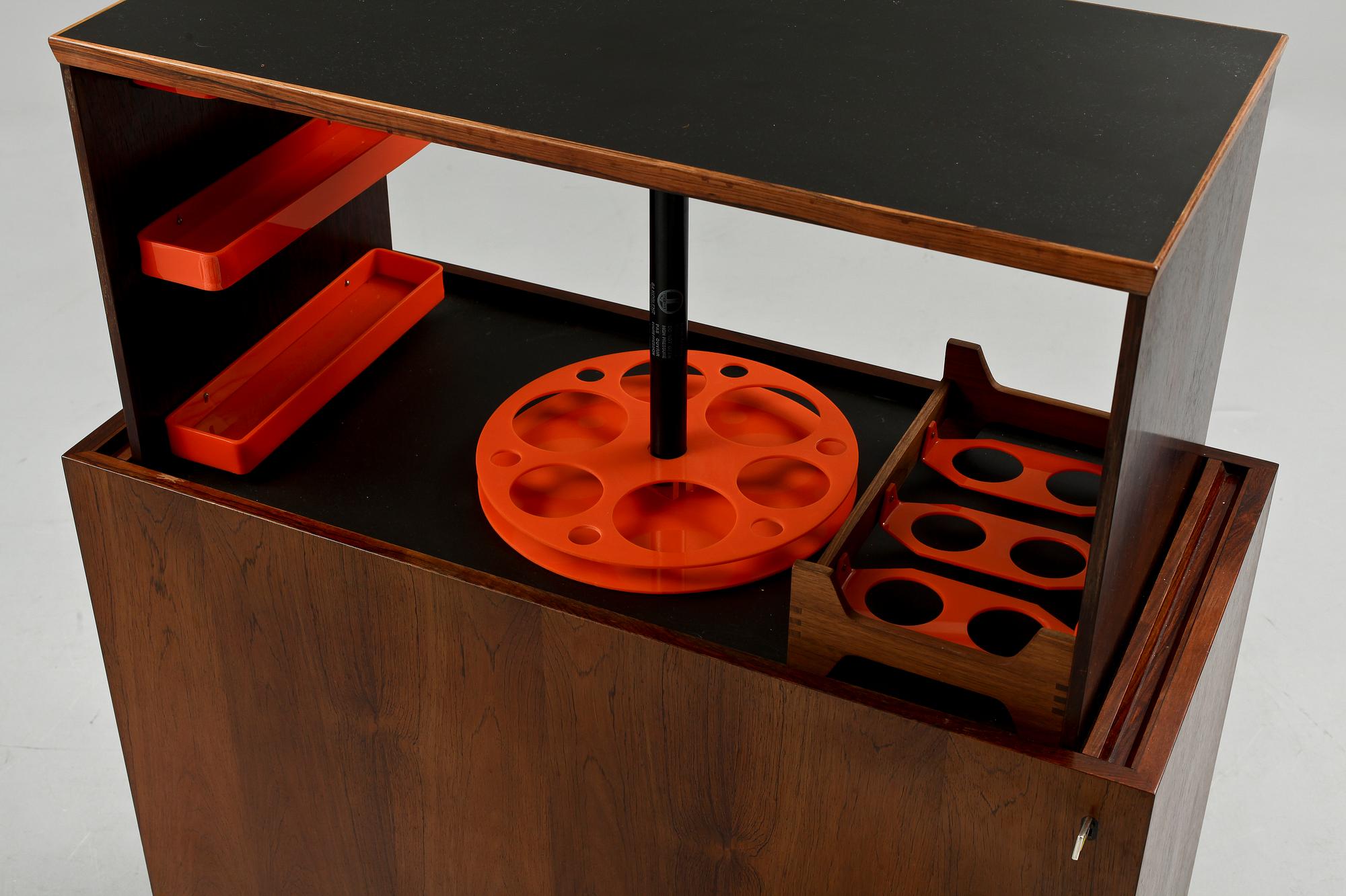 BARSKÅP, "Home-Pub", Feldballes Møbelfabrik, modellen lanserad 1968.