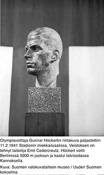Emil Cedercreutz, Gunnar Höckertin rintakuva.