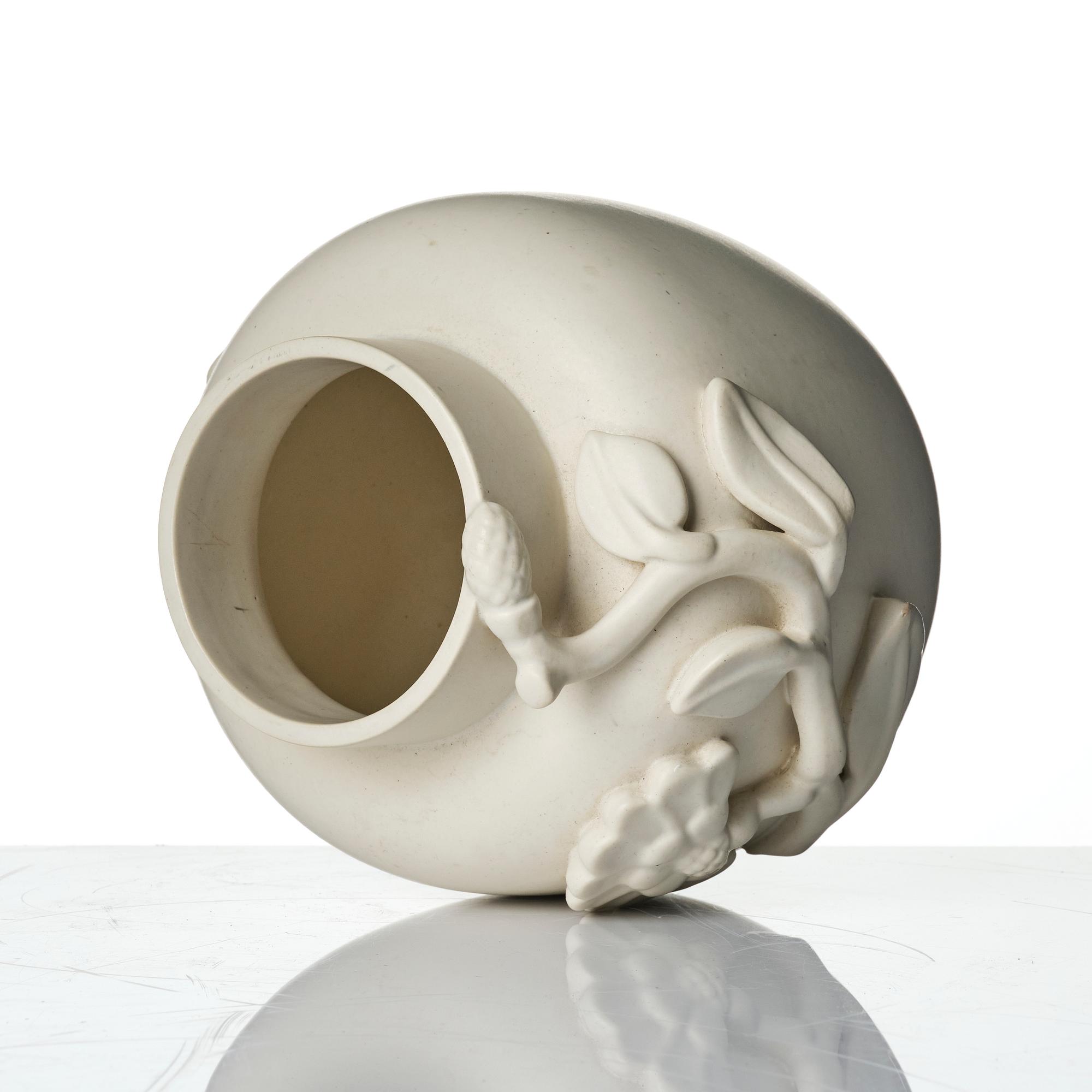 Wilhelm Kåge, a "Carrara" ceramic vase and bowl, Gustavsberg 1930s-40s.