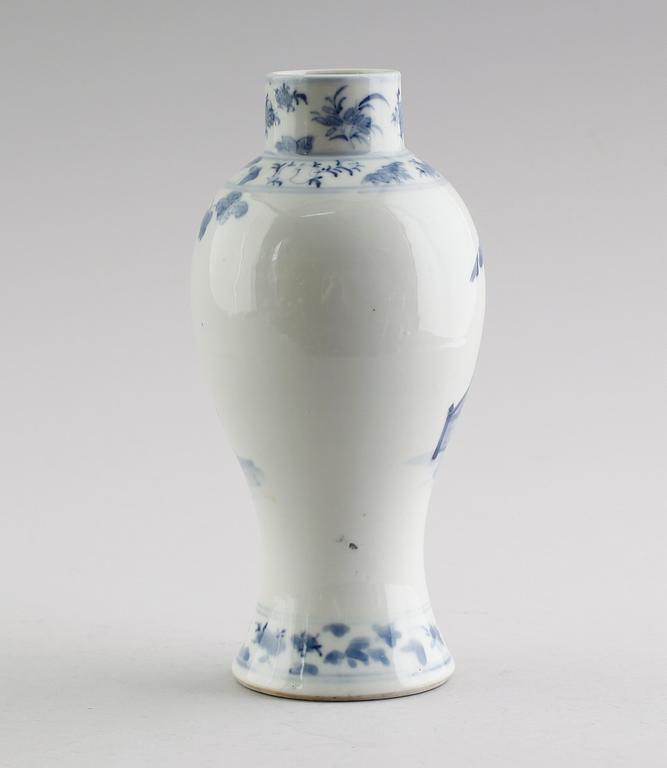 VAS, porslin, Kina, sannolikt 1800-tal.