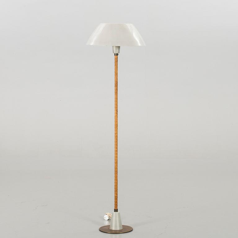 LISA JOHANSSON-PAPE, golvlampa, "Senator", Orno. Modellen formgiven 1947.