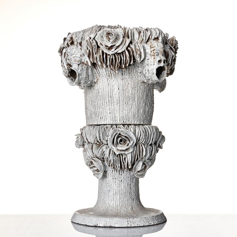 Carl Richard Söderström, skulptur/urna, egen ateljé, Stockholm ca 2010.