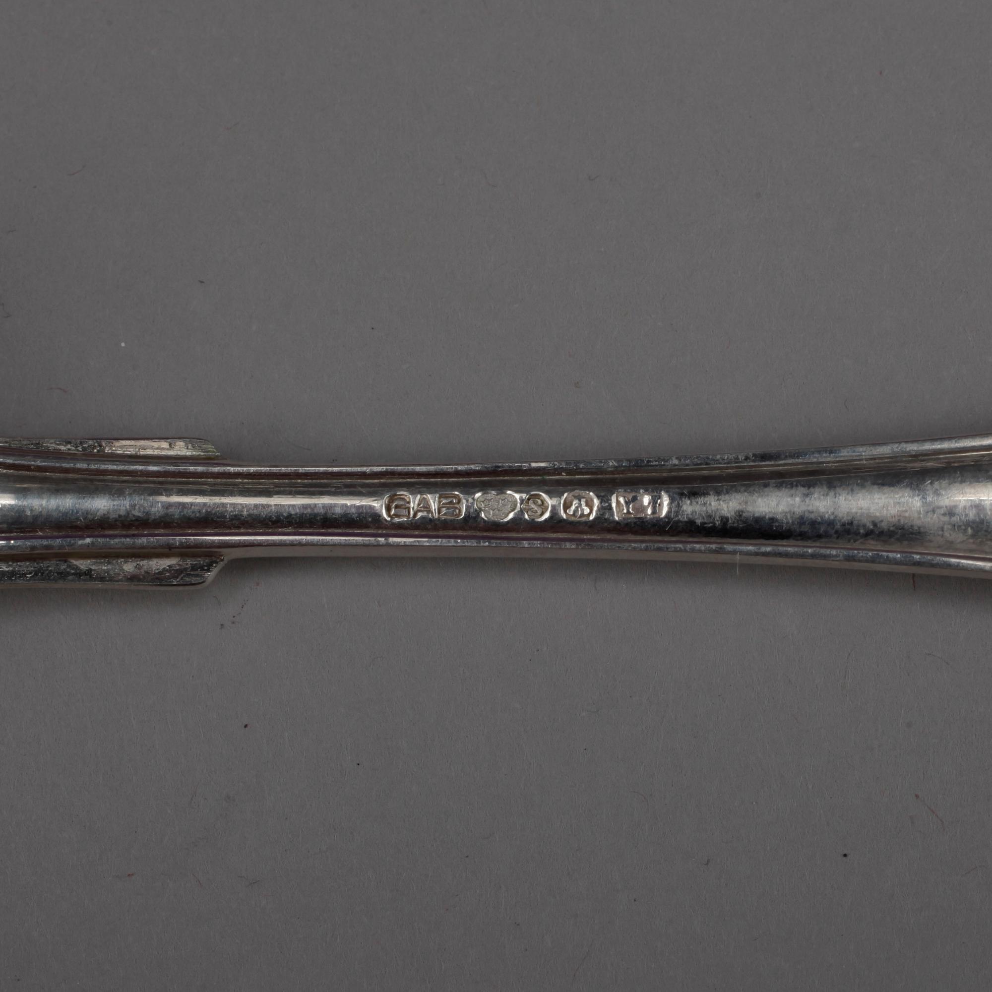 BESTICKSERVIS, 36 delar, silver, "Svensk spets", GAB, Stockholm, bl.a. 1924, vikt exklusive knivar ca 1230 gram.
