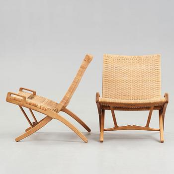 Hans J. Wegner, A pair of Hans J Wegner model 512 oak 'Folding Chairs' executed by Johannes Hansen, Denmark 1950's.