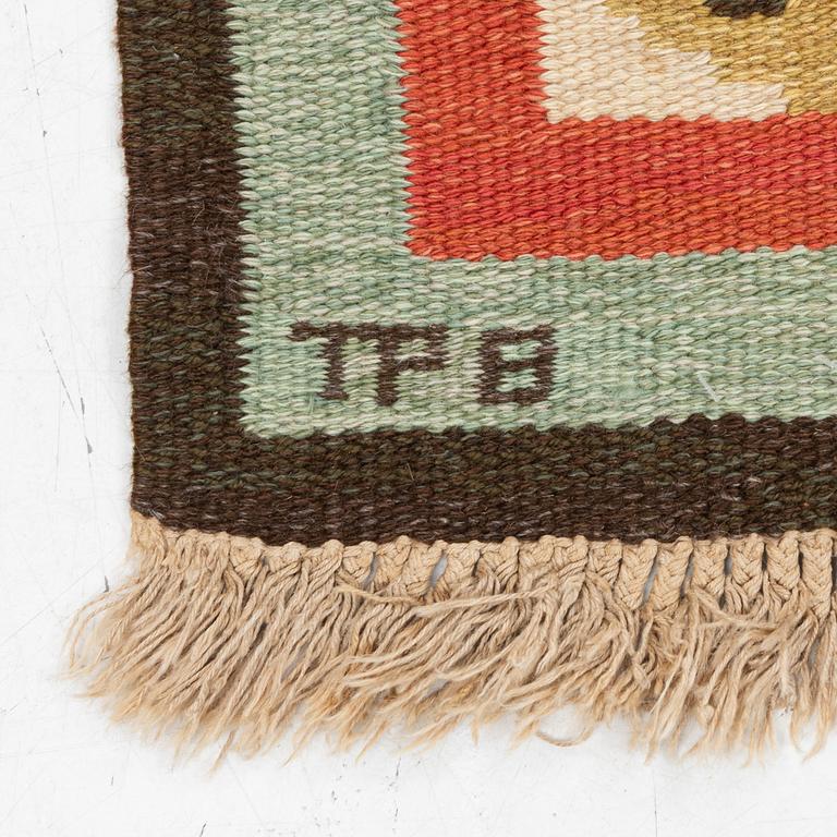 Polly Björkman, workshop, flat weave, signed TPB, approx. 248 x 174 cm.