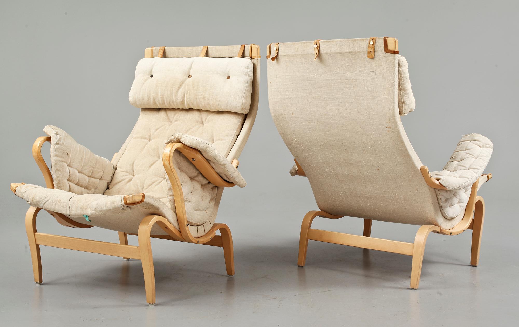 FÅTÖLJER, ett par, "Pernilla", Bruno Mathsson, 1900-talets andra hälft.