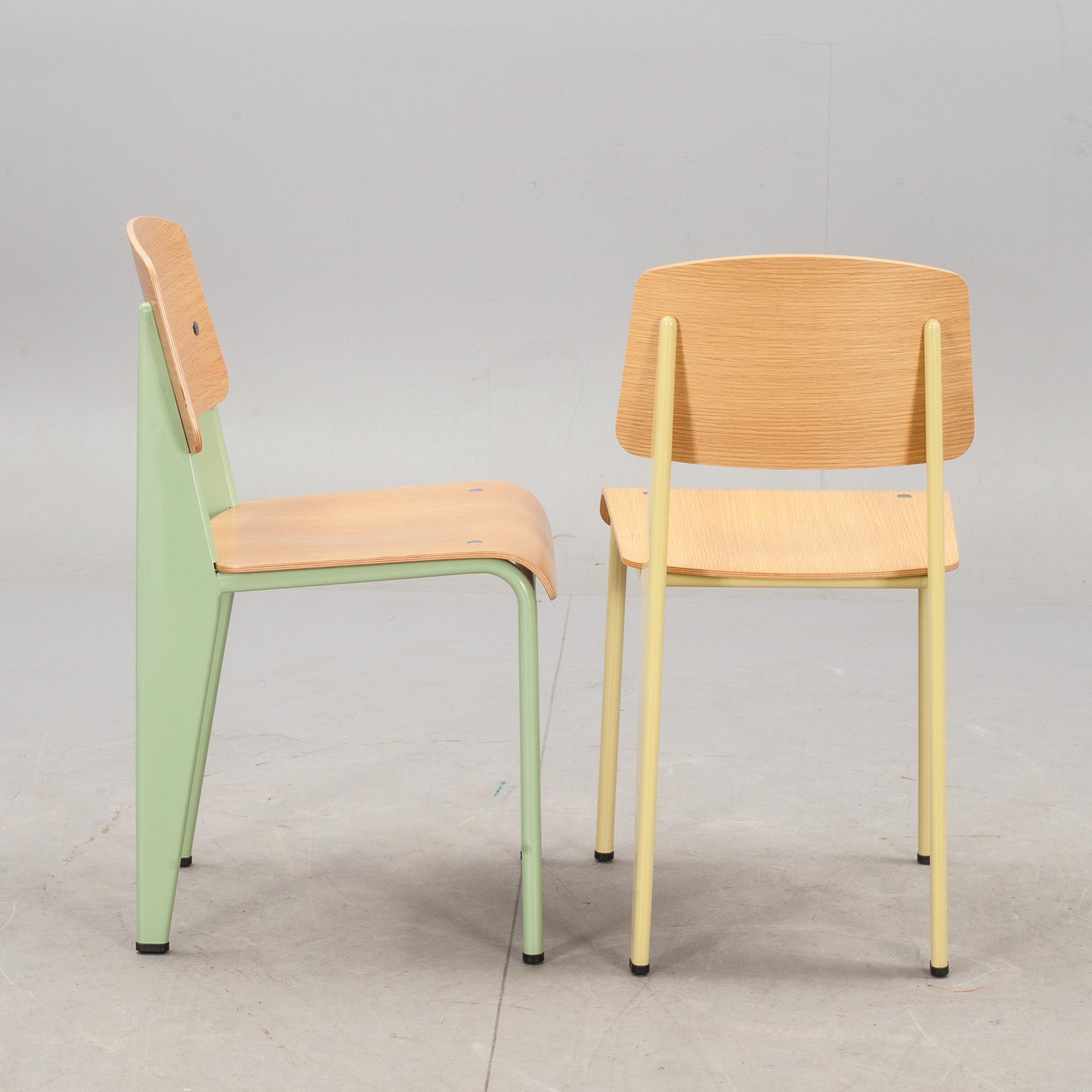 STOLAR, ett par, Jean Prouvé, Vitra, 2002.