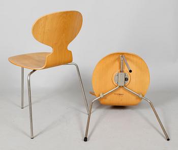 STOLAR, 1 par, "Myran", Arne Jacobsen för Fritz Hansen, Danmark, 1900-talets mitt.