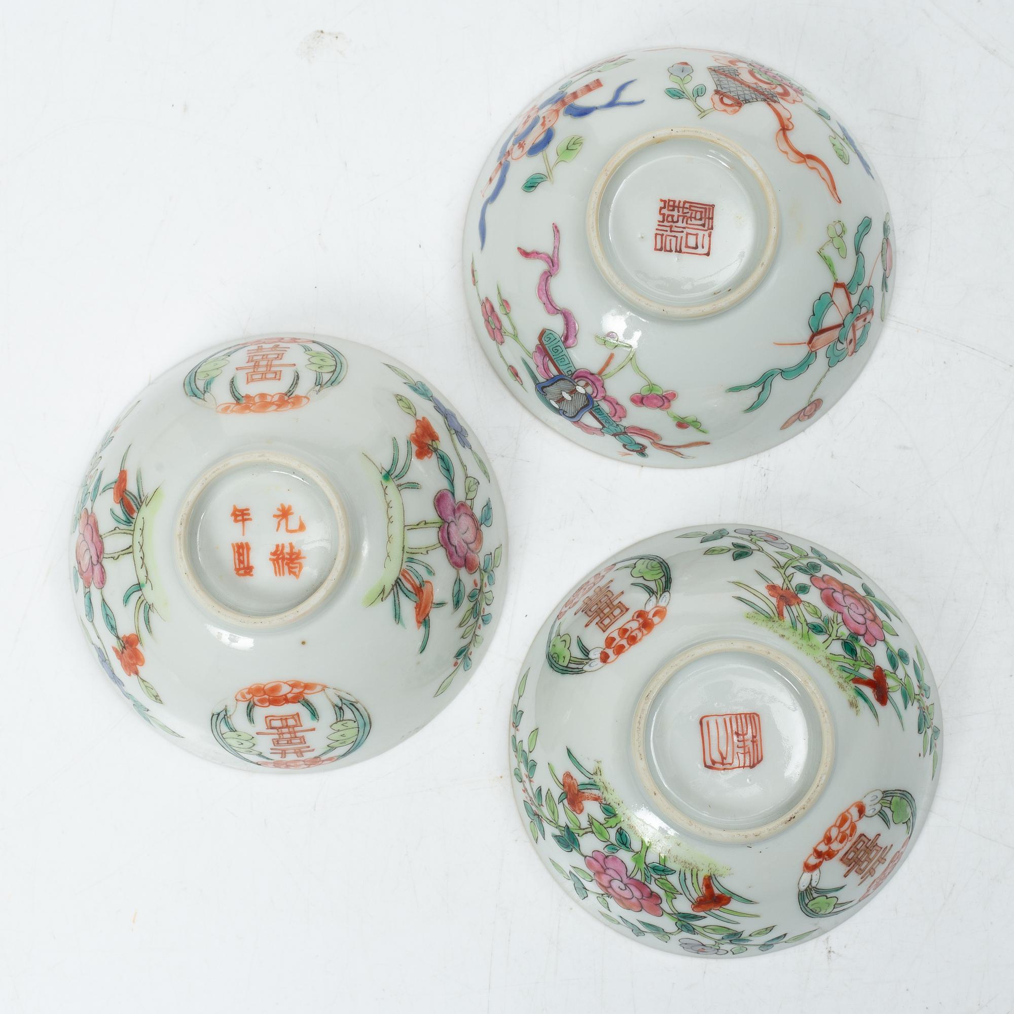 Skålar, sju stycken, porslin. Sen Qingdynasti, omkring 1900.