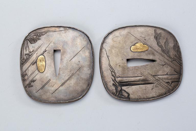 TSUBA, 2 stycken, Japan, brons.