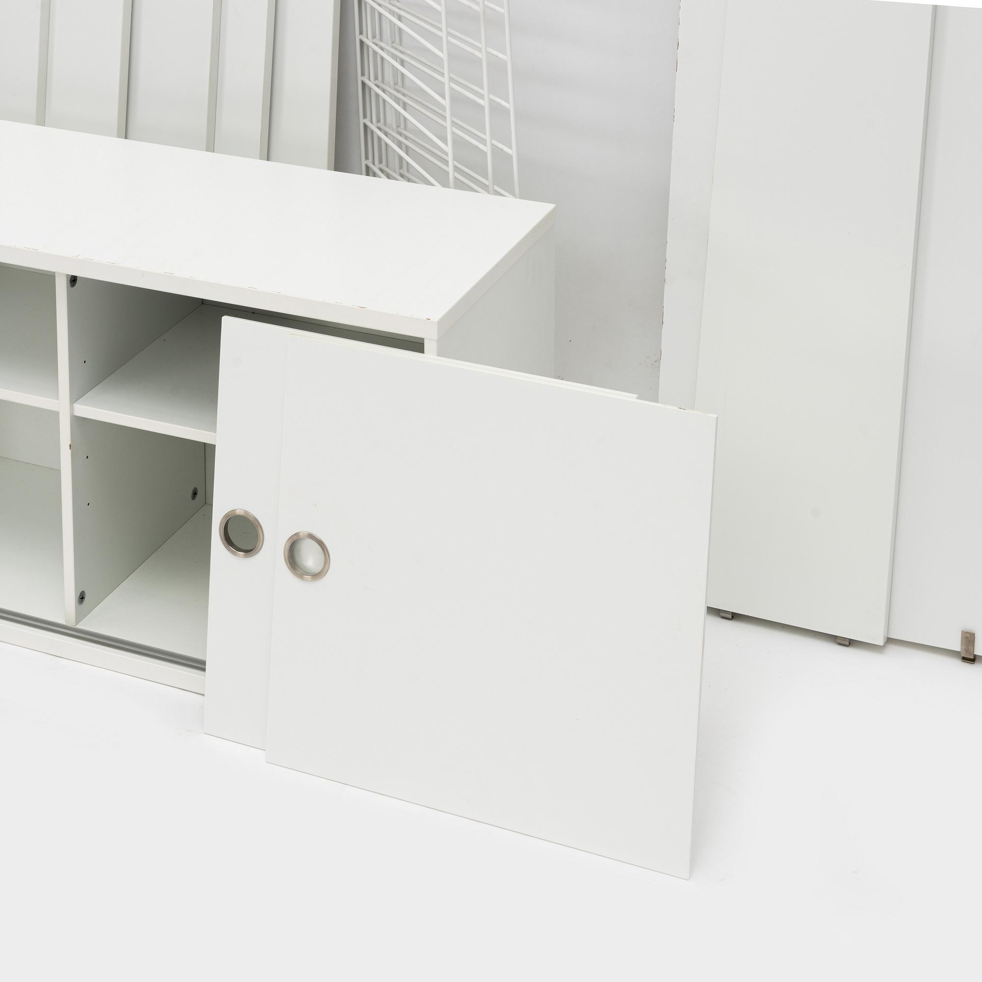 Nils Strinning, hyllsystem "BFB hyllan", String Design AB, 2000-tal.