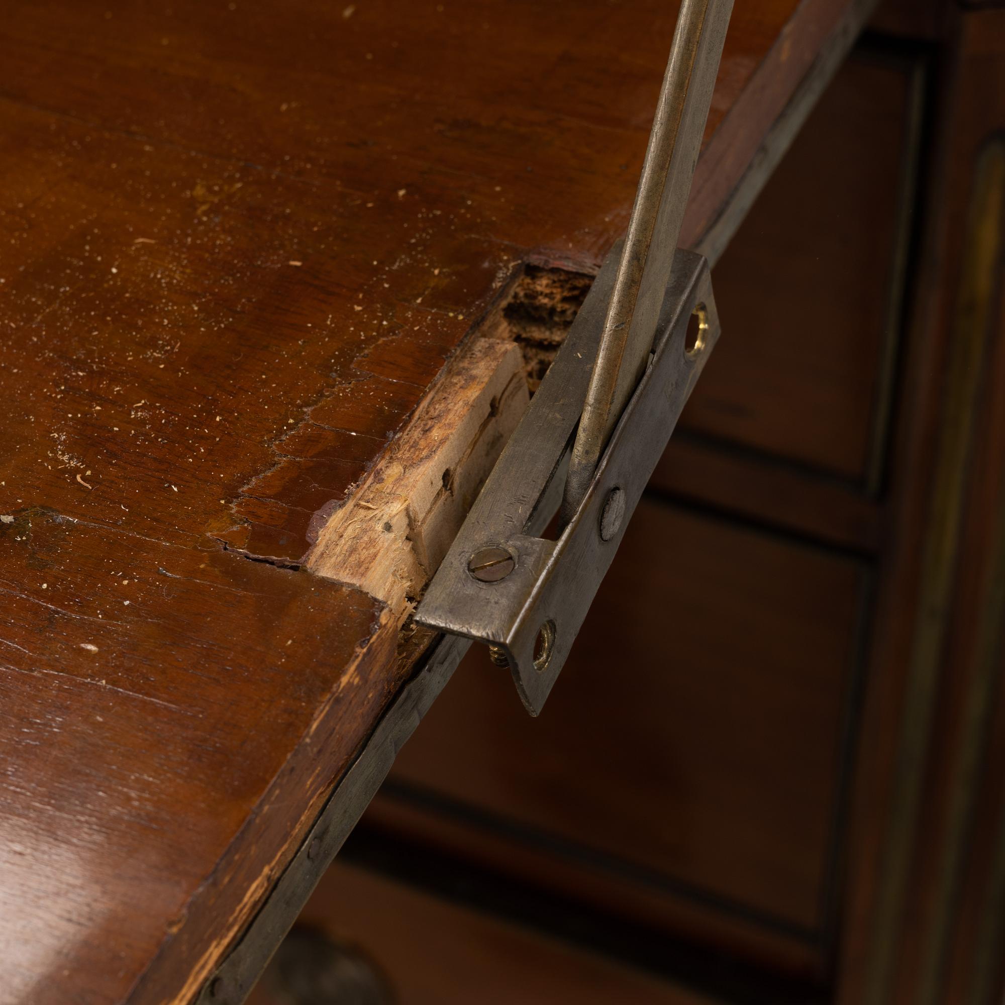 A late Gustavian mahognay secretaire by Jonas Hultsten, Stockholm (1773-1794).