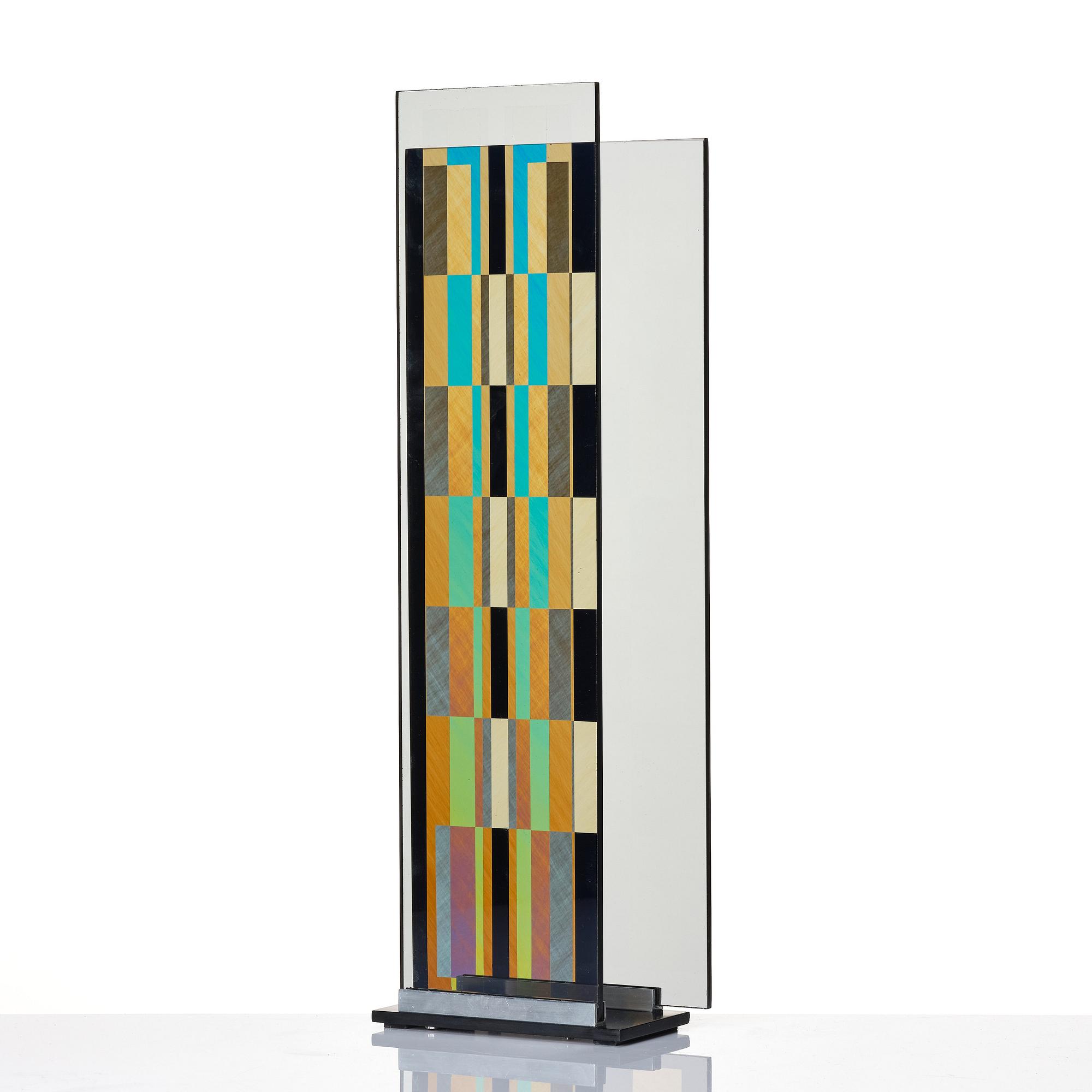 Eric H Olson, "Optochromi J-3".