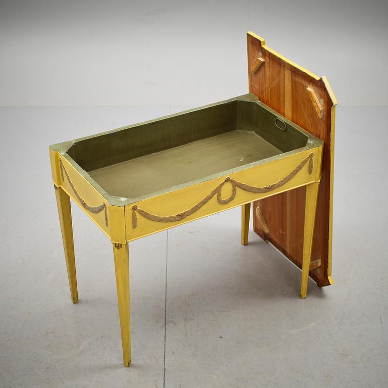 BLOMSTERBORD, gustaviansk stil, omkring 1900.