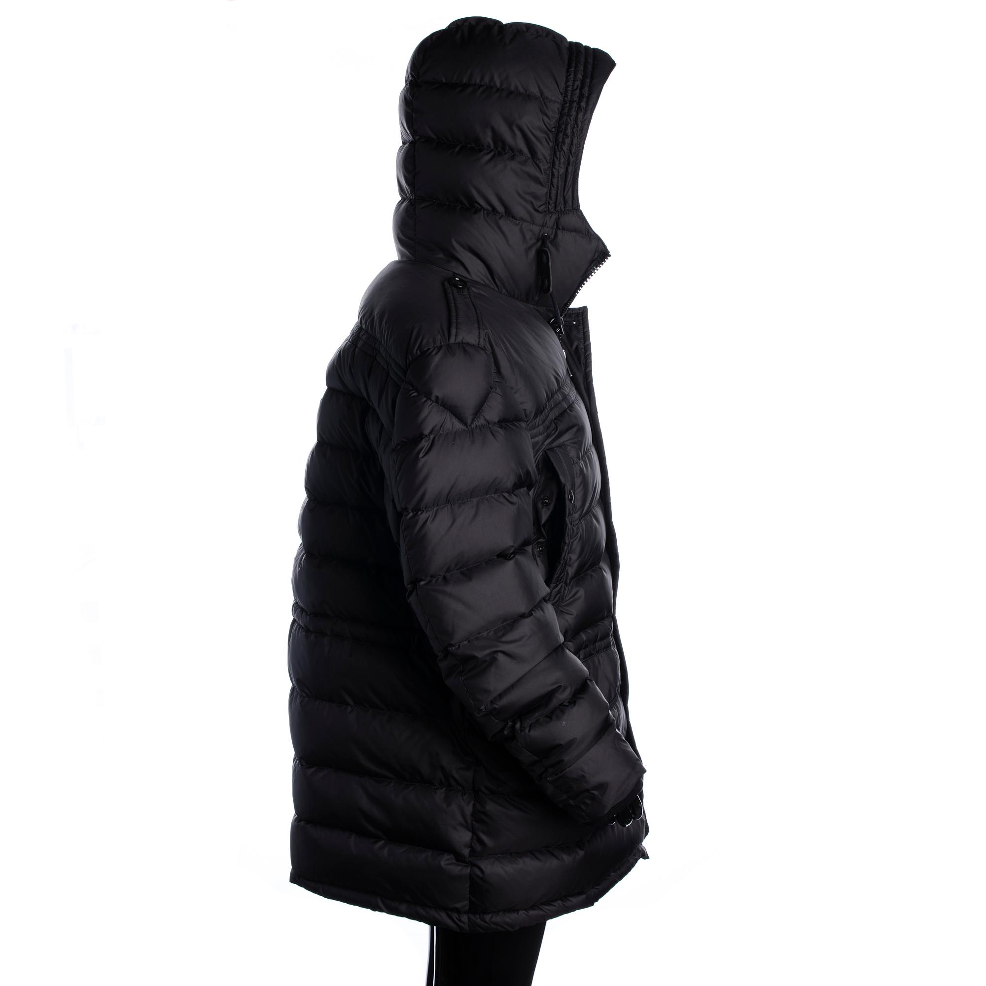 DUNJACKA, Moncler.