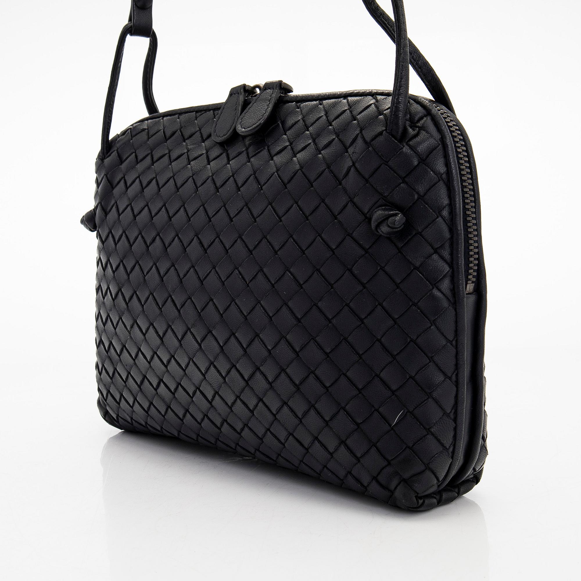 Bottega Veneta, a 'Nodini' bag.
