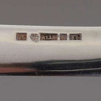 FRUKTKNIVAR, silver 12 st, "Musslan", Osuusliike Kultaseppä, Åbo 1928. Vikt tot. 423 g.