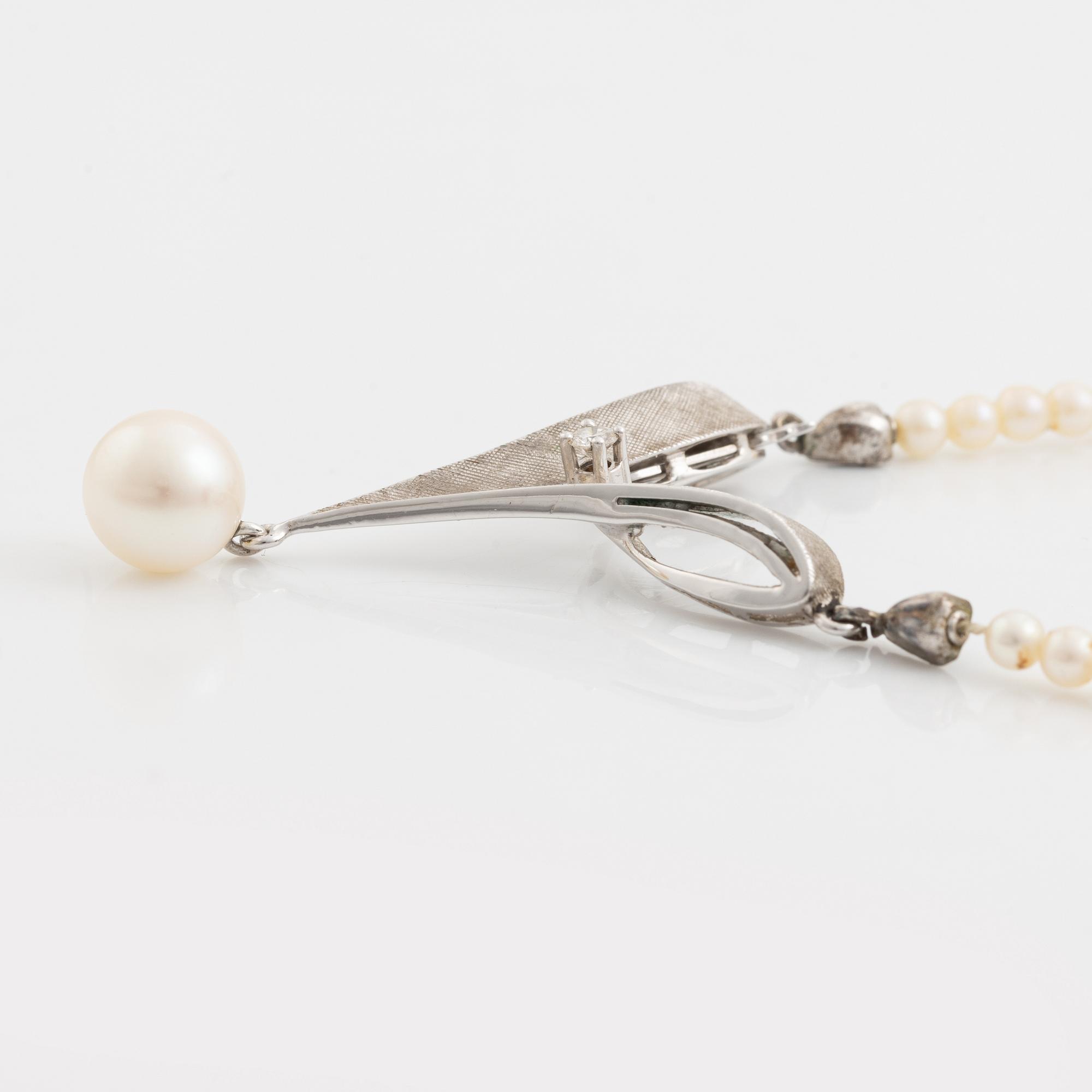 Necklace and earrings, a pair, cultured pearls, white gold, and brilliant- and octagon-cut diamonds.