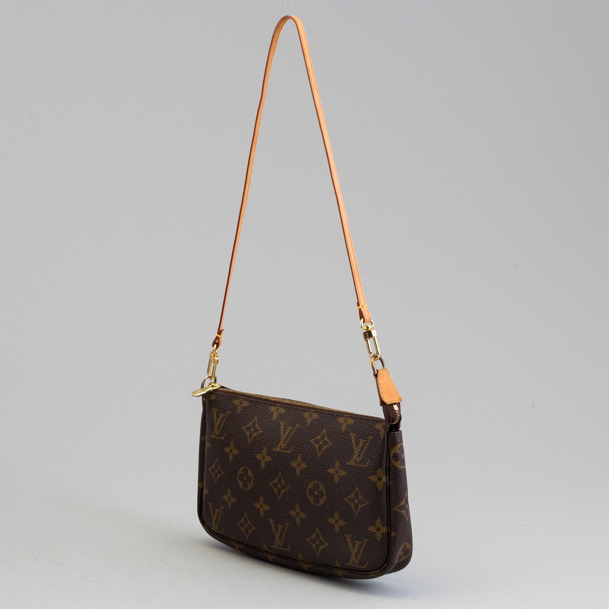 BAG, "Pochette", Louis Vuitton.