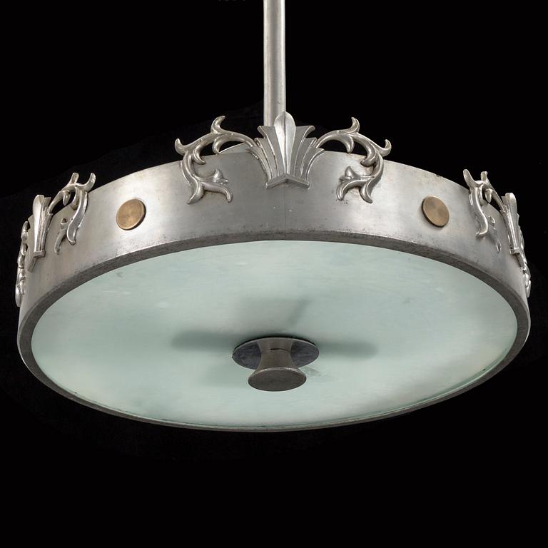 A 1920s / 1930s Art Deco pewter ceiling light. Height ca 90 cm.