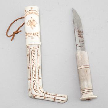 A knife attributed to Sven-Erik Lampinen, signed.